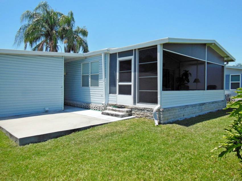 1435 Crooked Creek Trail a Lakeland, FL Mobile or Manufactured Home for Sale